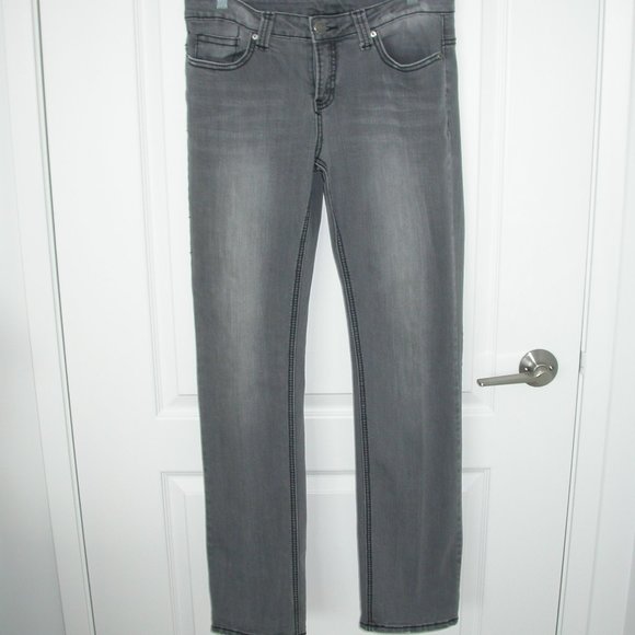 Grey Stone Wash Yessica (German) Jeans - Picture 2 of 7